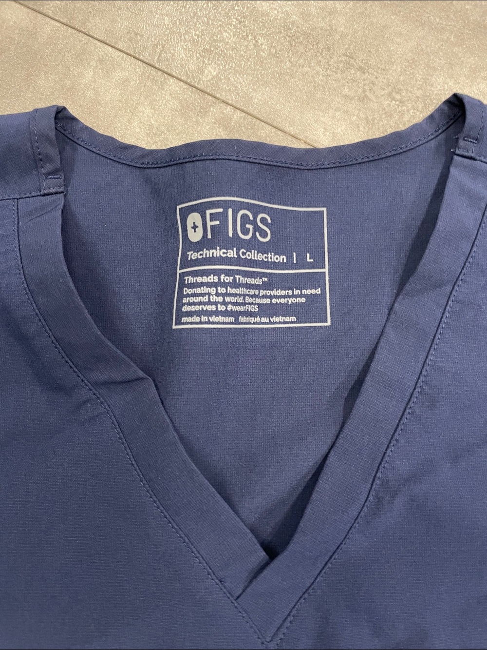 Sz Large 2 sets (4 pieces) navy blue, FIGS scrubs (Zamora joggers Catarina tops - Picture 4 of 15